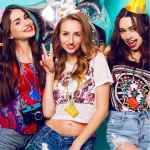 accessoires de fête colliers avec décoration en perles