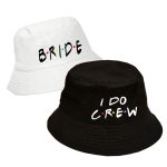 chapeau evjf amis