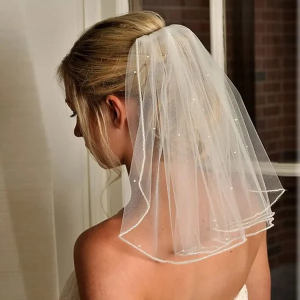 voile de mariée court en tulle avec peigne